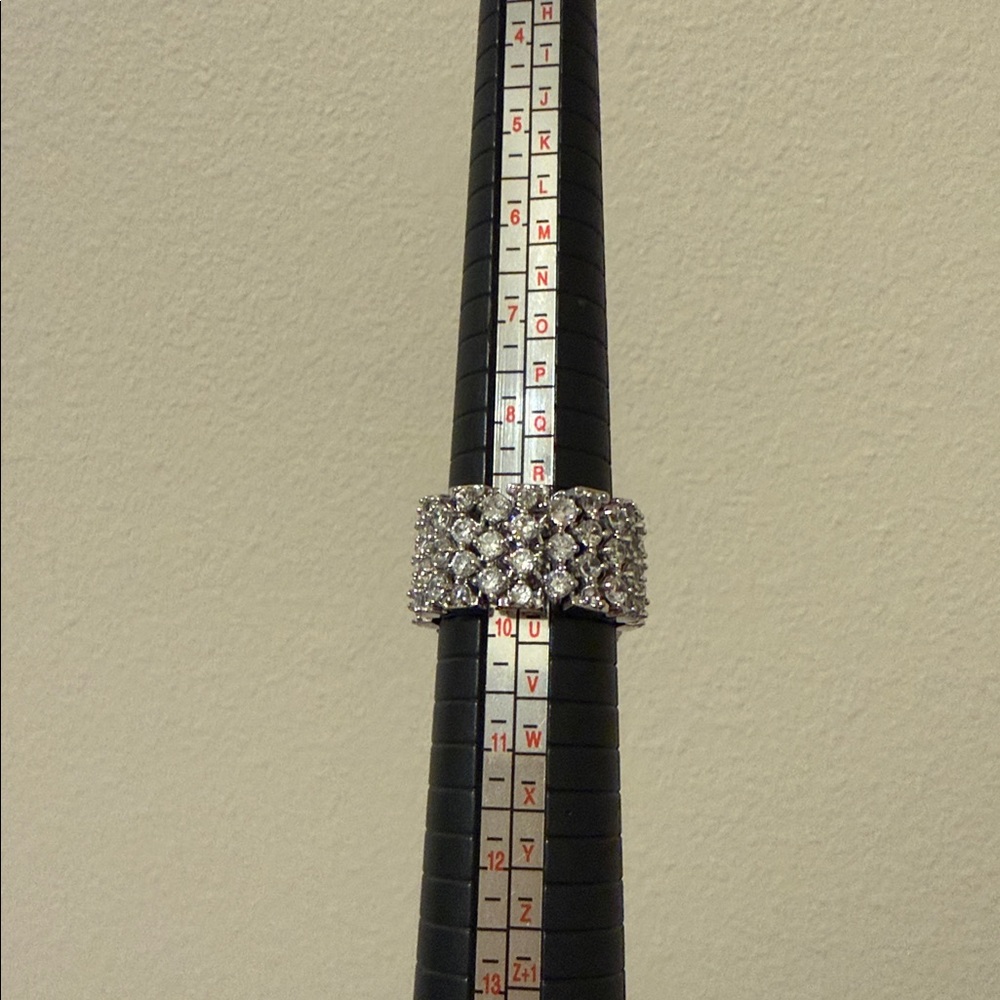 Elegant Silver and Purple Gemstone Ring - Picture 6 of 6